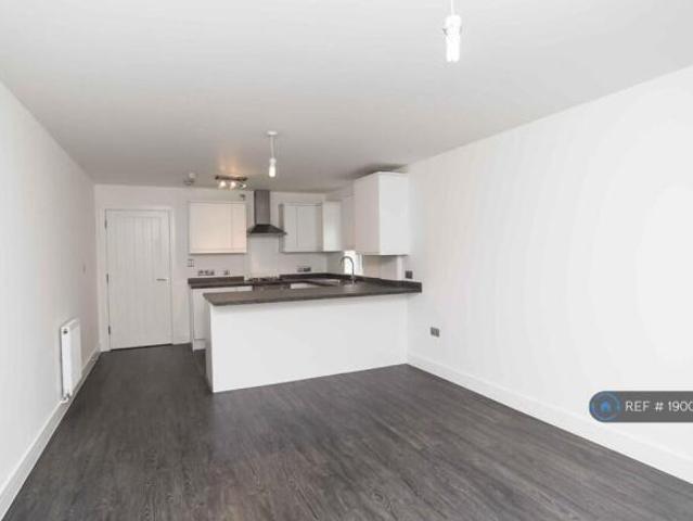 Flat for rent in Llandow, Wales
