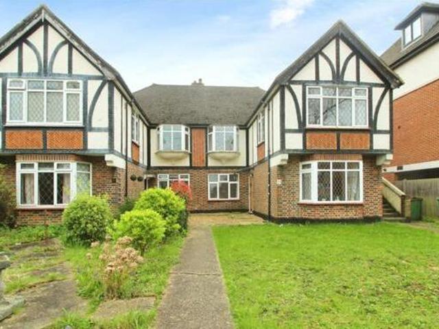 House for rent in Surrey