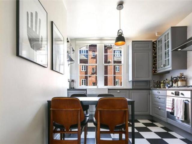 Flat for rent in Cat Hill