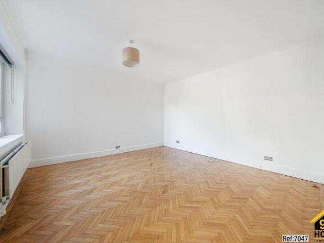 Flat for rent in Cat Hill