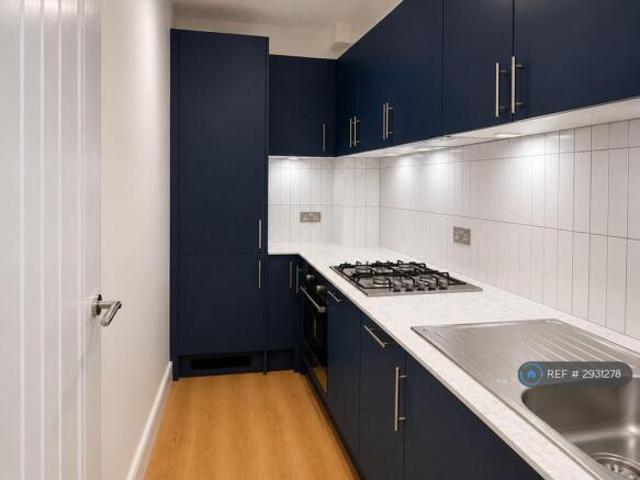 Flat for rent in Cat Hill