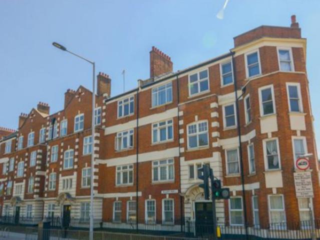 Flat for rent in Cat Hill