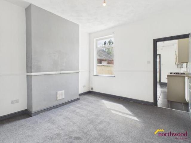 Cottage for rent in Stoke-on-Trent