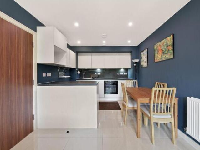 Flat for rent in Cat Hill
