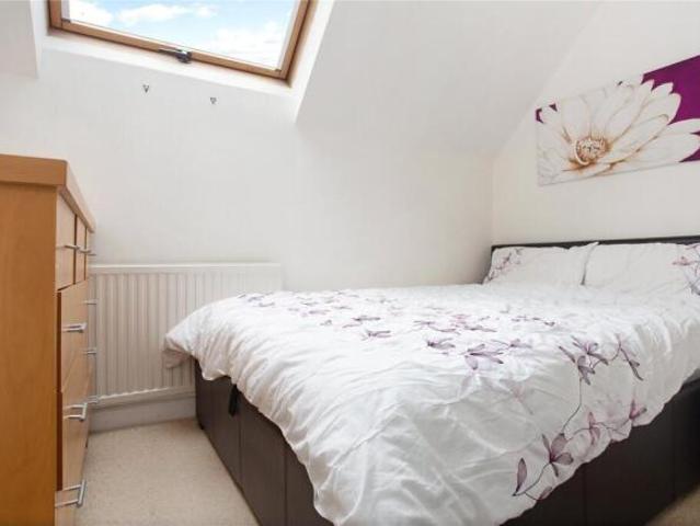 Flat for rent in Cat Hill