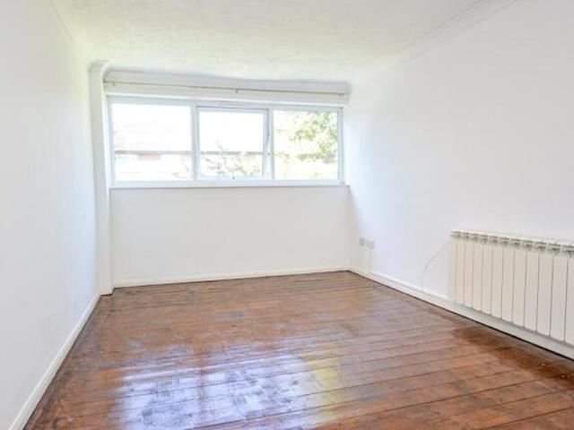 Flat for rent in New Catton, East Bank