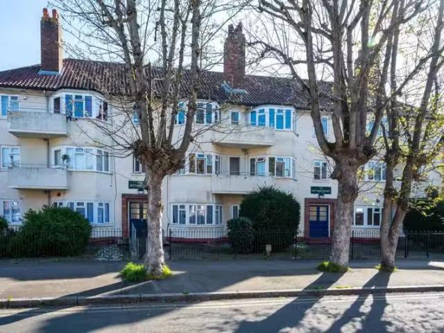 House for rent in Kingston Upon Thames, Greater London