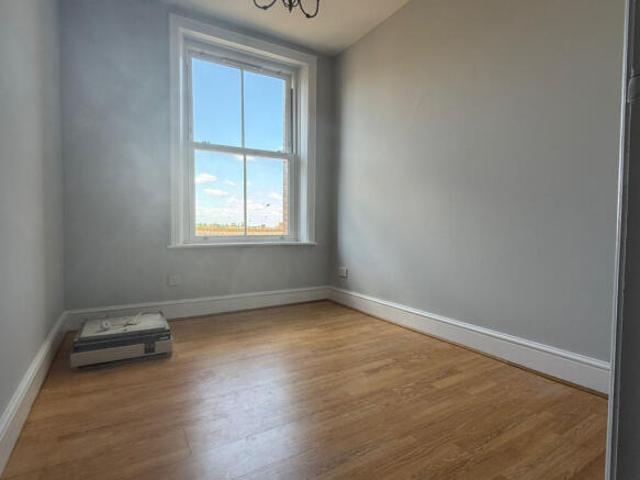 Flat for rent in Lyons, Greater London