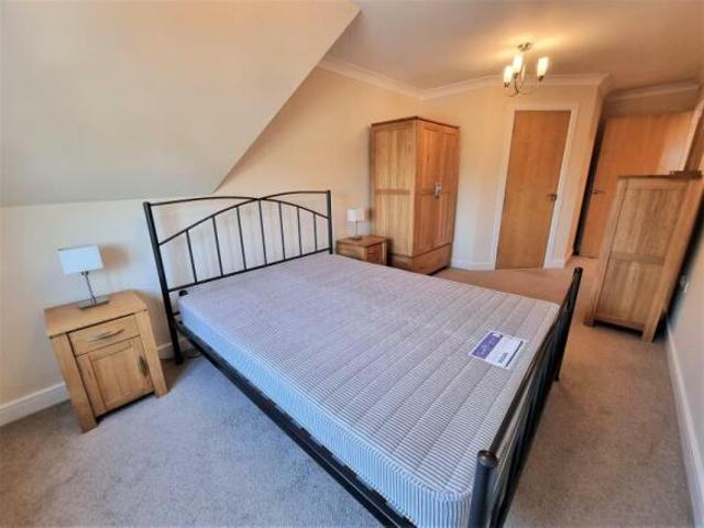Flat for rent in Cat Hill