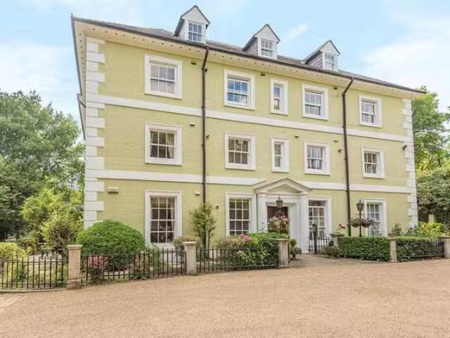 House for rent in Chelmondiston, Suffolk