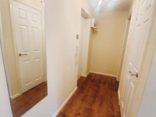 Flat for rent in Bitterne, Isle Of Man