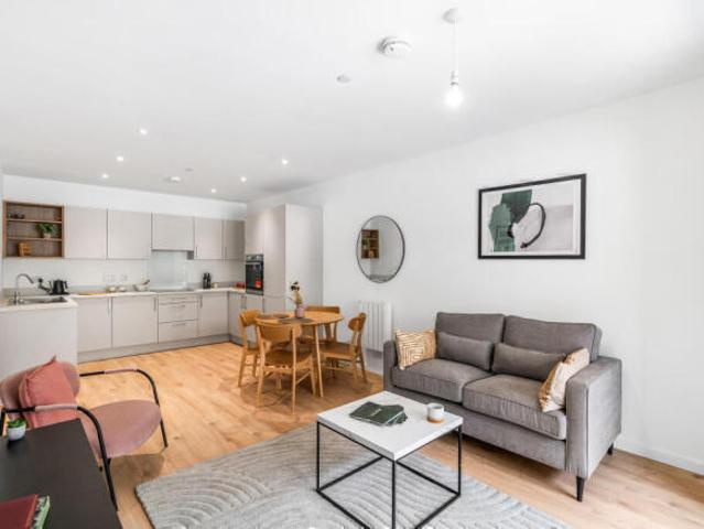 Flat for rent in Brompton, Chatham