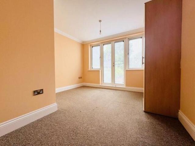 Flat for rent in Ridgeway, Newport