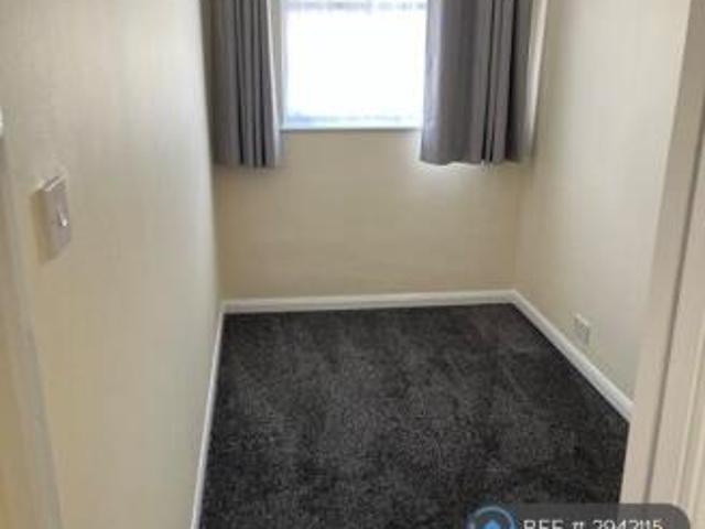 Flat for rent in Slough