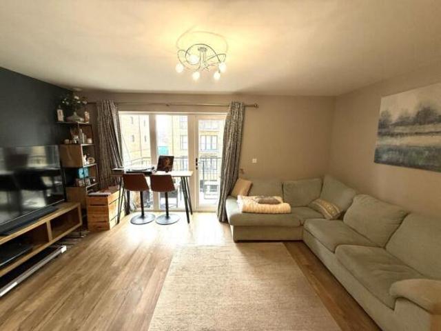 Flat for rent in Chilworth Old Village, Test Valley