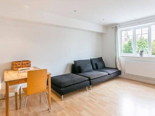 House for rent in Surrey