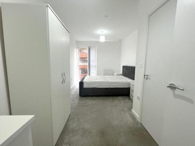 Flat for rent in Cat Hill