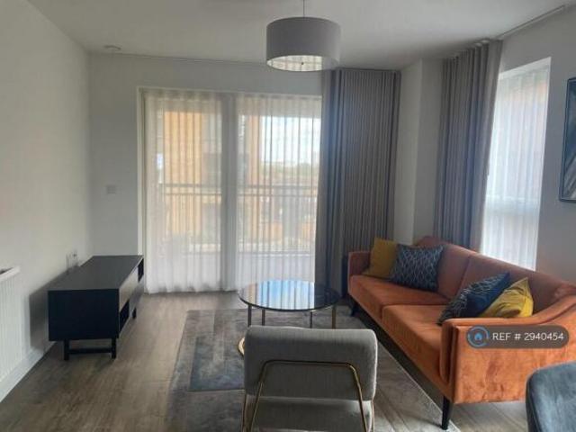 Flat for rent in Cat Hill