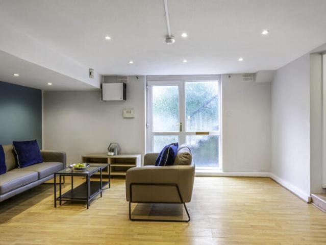 Flat for rent in West Yorkshire