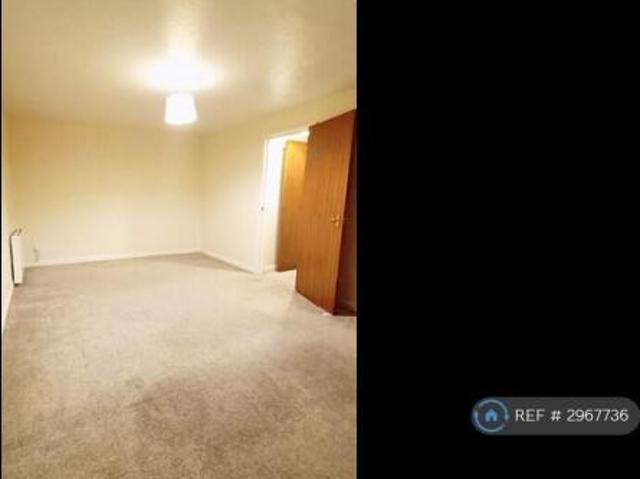 Flat for rent in Reading