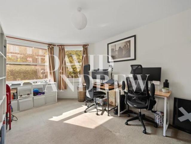 Flat for rent in Cat Hill