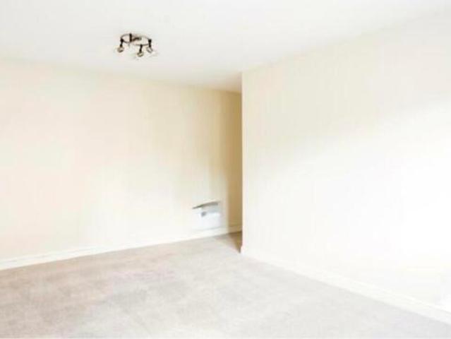 Flat for rent in Surbiton, Greater London