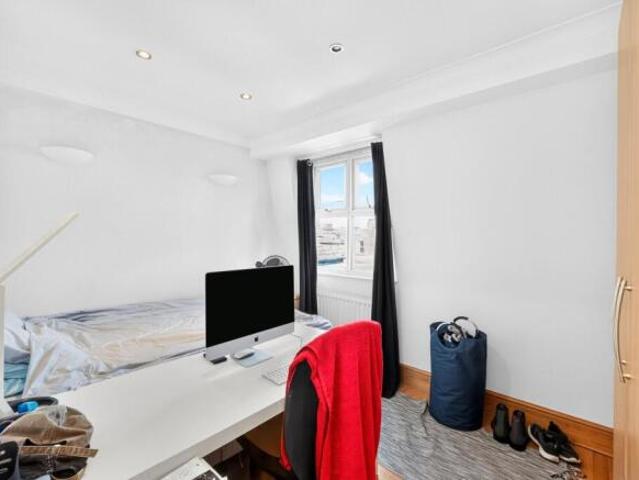 Flat for rent in Tooting, Greater London
