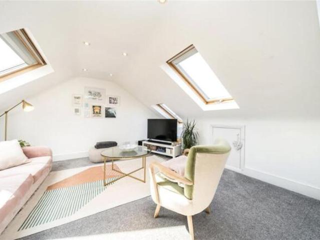 Flat for rent in Tooting Graveney, Isle Of Man