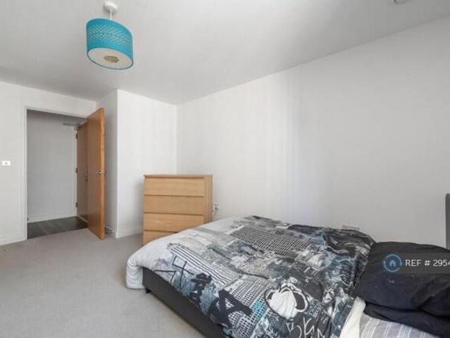 Flat for rent in Cat Hill