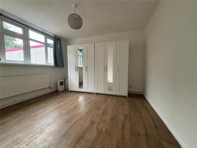 Flat for rent in Cat Hill