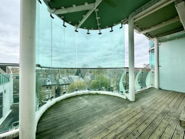 Flat for rent in Enfield, Greater London