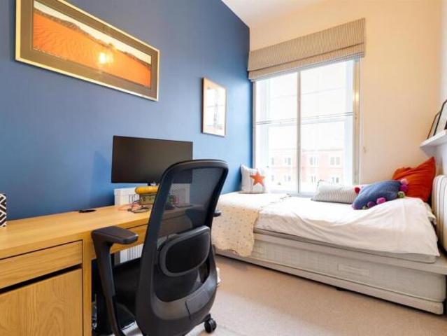 Flat for rent in Golden Valley, Gloucestershire