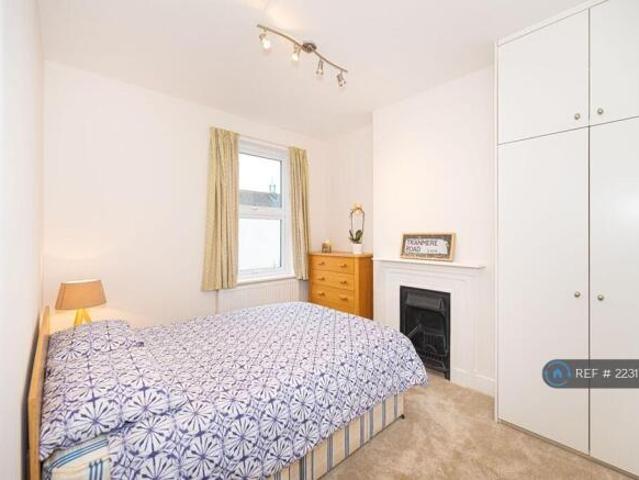 Flat for rent in Cat Hill