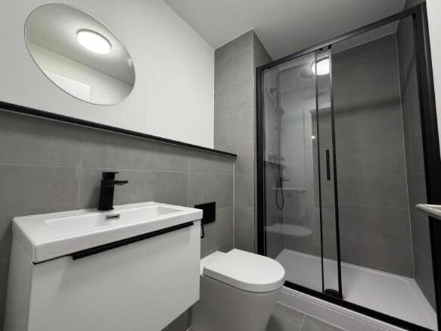 Flat for rent in South Lane, West Yorkshire
