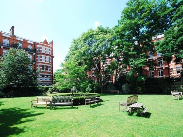 Flat for rent in Cat Hill