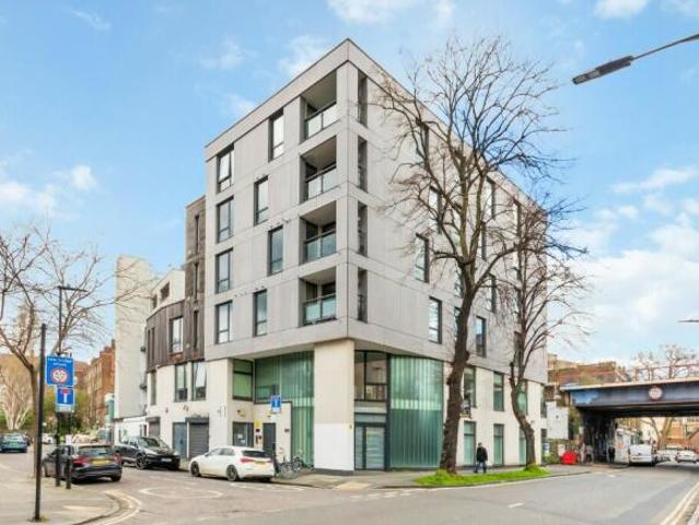 Flat for rent in Cat Hill
