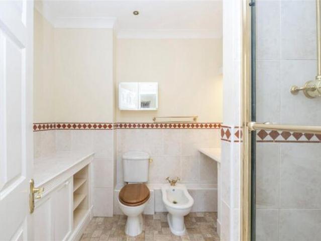 Flat for rent in Barnes, Greater London