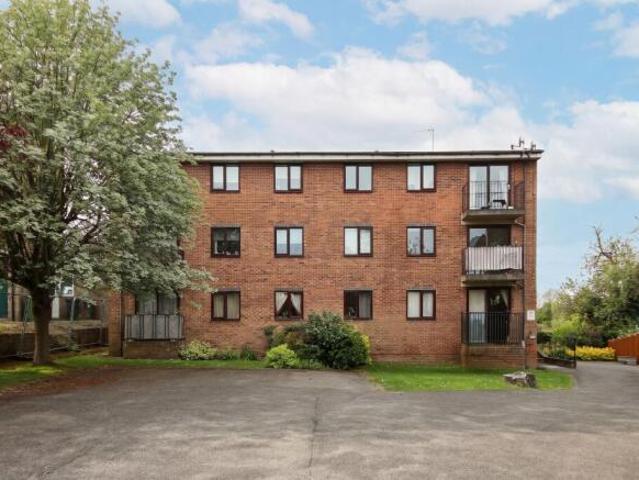 Flat for rent in Bushey