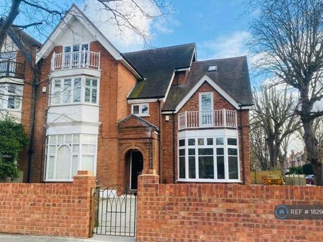 House for rent in Twickenham, Greater London