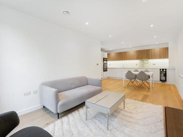 Flat for rent in Twickenham, Greater London