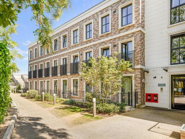 Flat for rent in Twickenham, Greater London