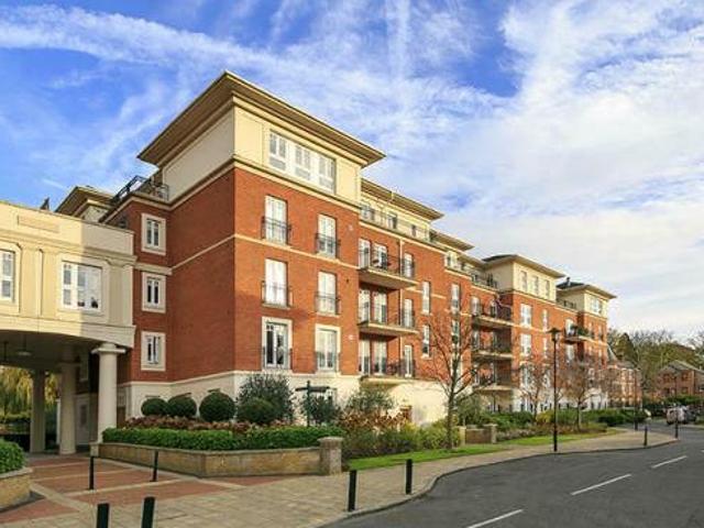House for sale in Twickenham, Greater London