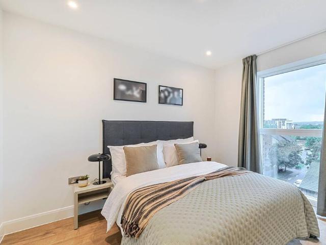 Flat for rent in Colindale