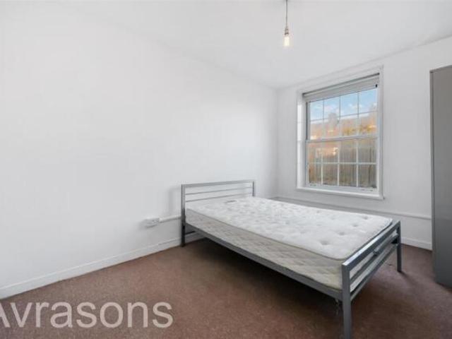 Flat for rent in London Borough of Lambeth, Greater London