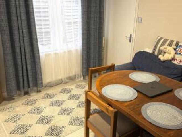 Flat for rent in Cat Hill