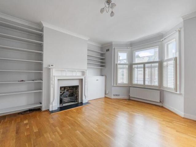 Flat for rent in Chiswick, Greater London