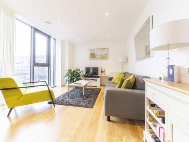 Flat for rent in Greater London