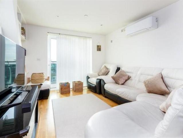 Flat for rent in Greater London