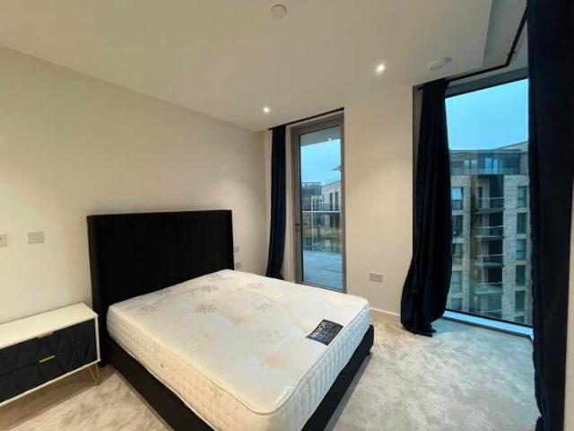 Flat for rent in Cat Hill