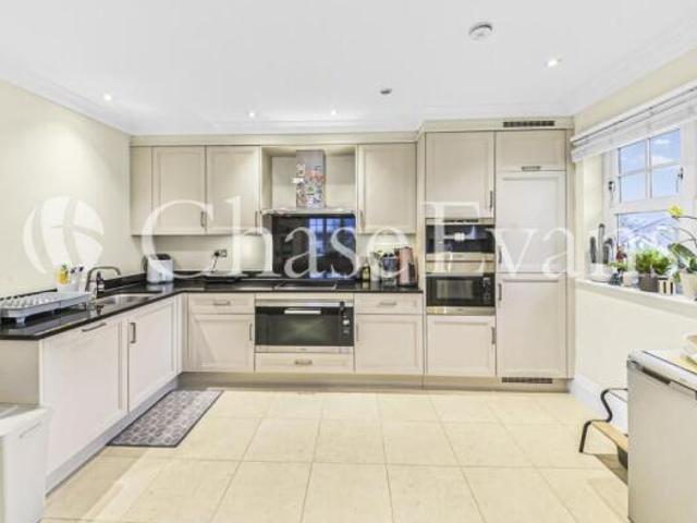 Flat for rent in Twickenham, Greater London